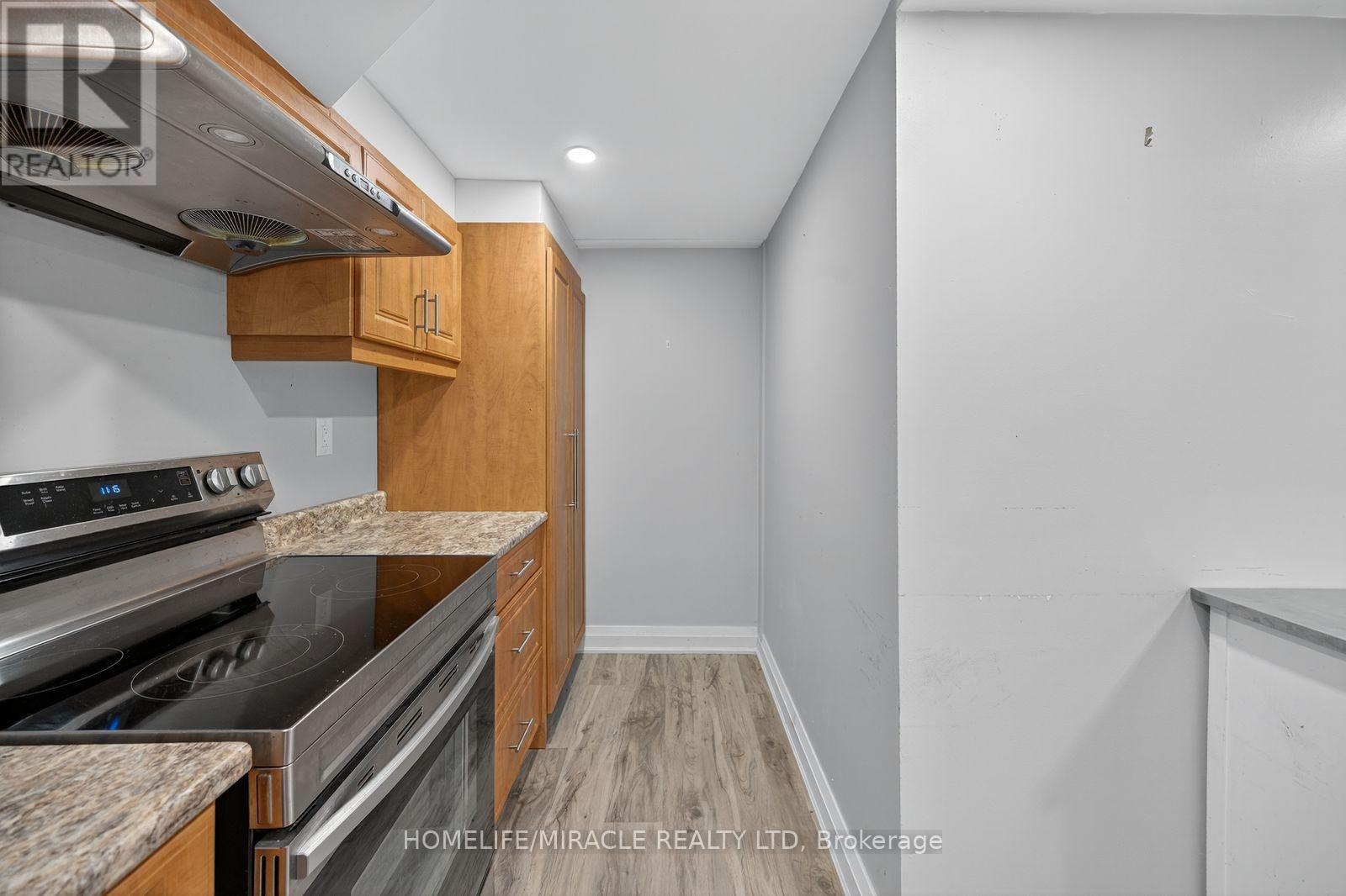 764 Upper Ottawa Street, Hamilton, Ontario  L8T 3V1 - Photo 8 - X12482210