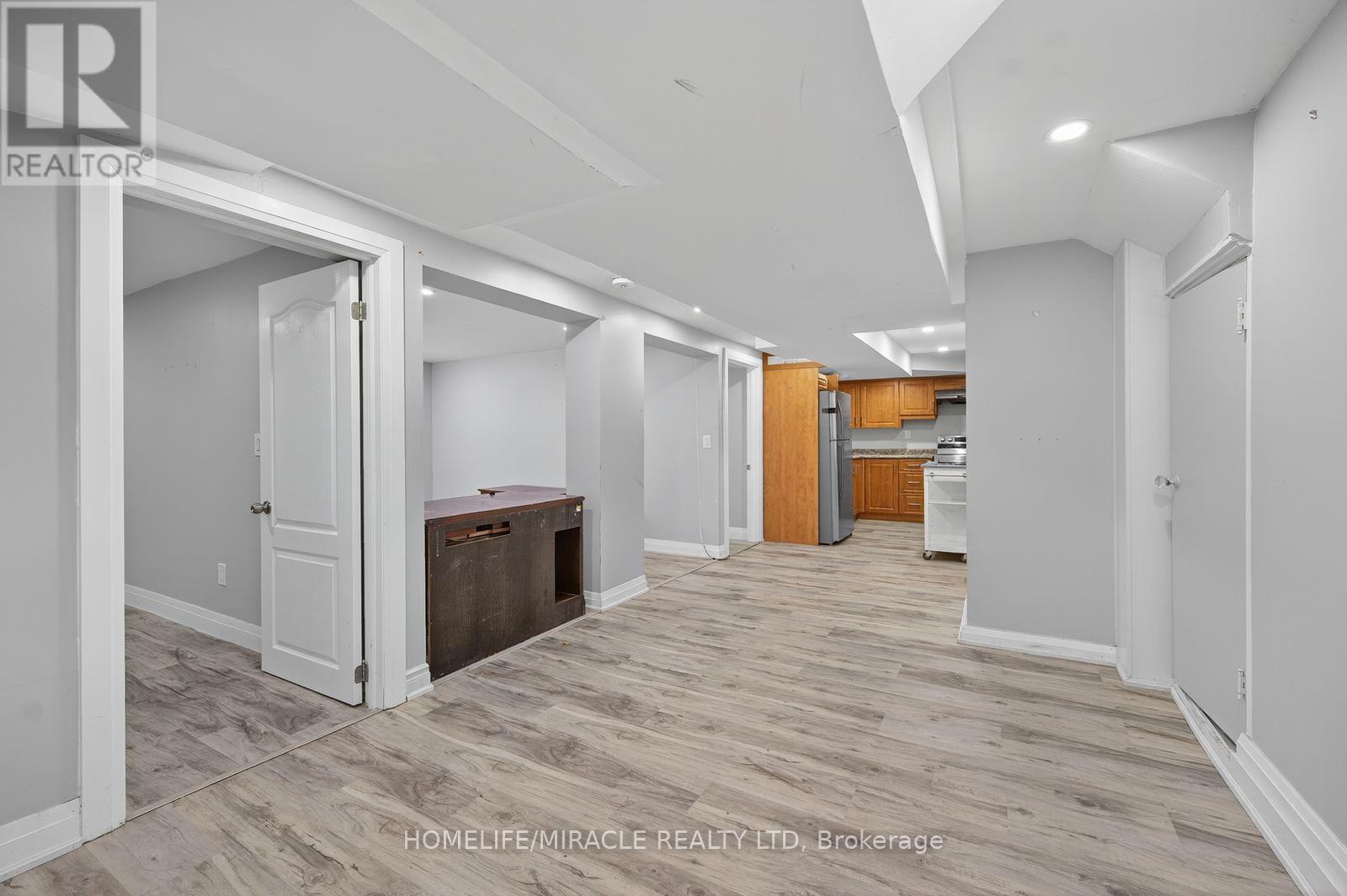 764 Upper Ottawa Street, Hamilton, Ontario  L8T 3V1 - Photo 5 - X12482210