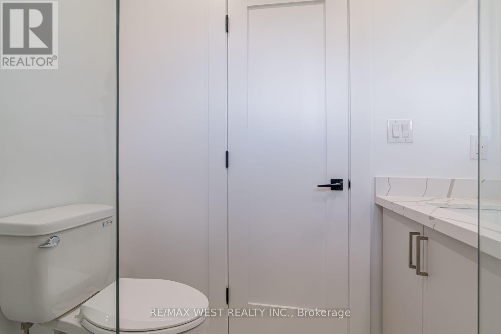 Main - 152 Clarence Street, Brampton, Ontario  L6W 1S9 - Photo 24 - W12483321