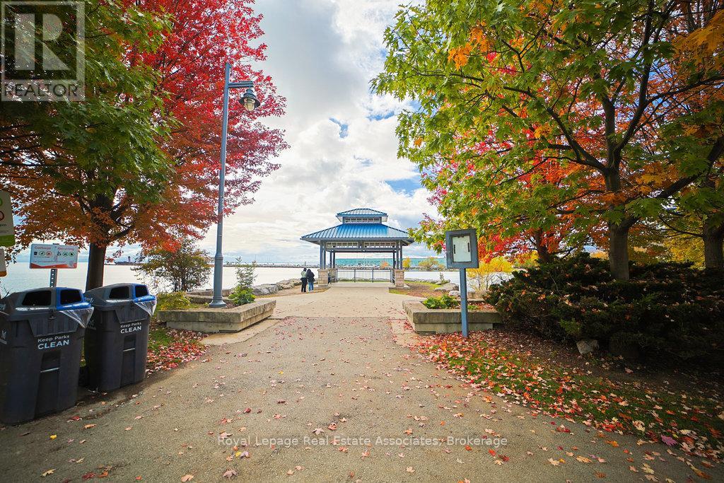 107 - 80 Port Street E, Mississauga, Ontario  L5G 4V6 - Photo 29 - W12483336