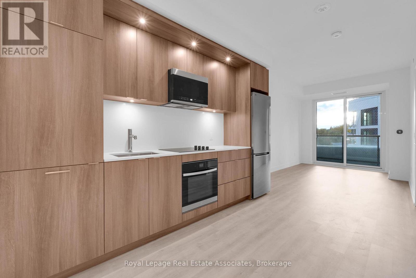 408 - 60 CENTAL PARK ROADWAY, Toronto, Ontario