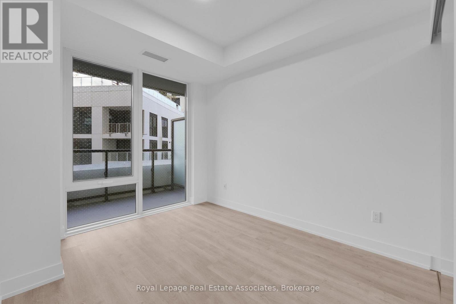 408 - 60 Cental Park Roadway, Toronto, Ontario  M9A 0E6 - Photo 11 - W12483342