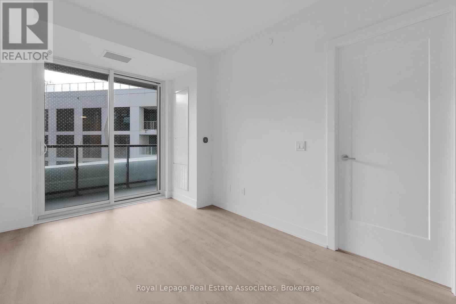 408 - 60 Cental Park Roadway, Toronto, Ontario  M9A 0E6 - Photo 14 - W12483342