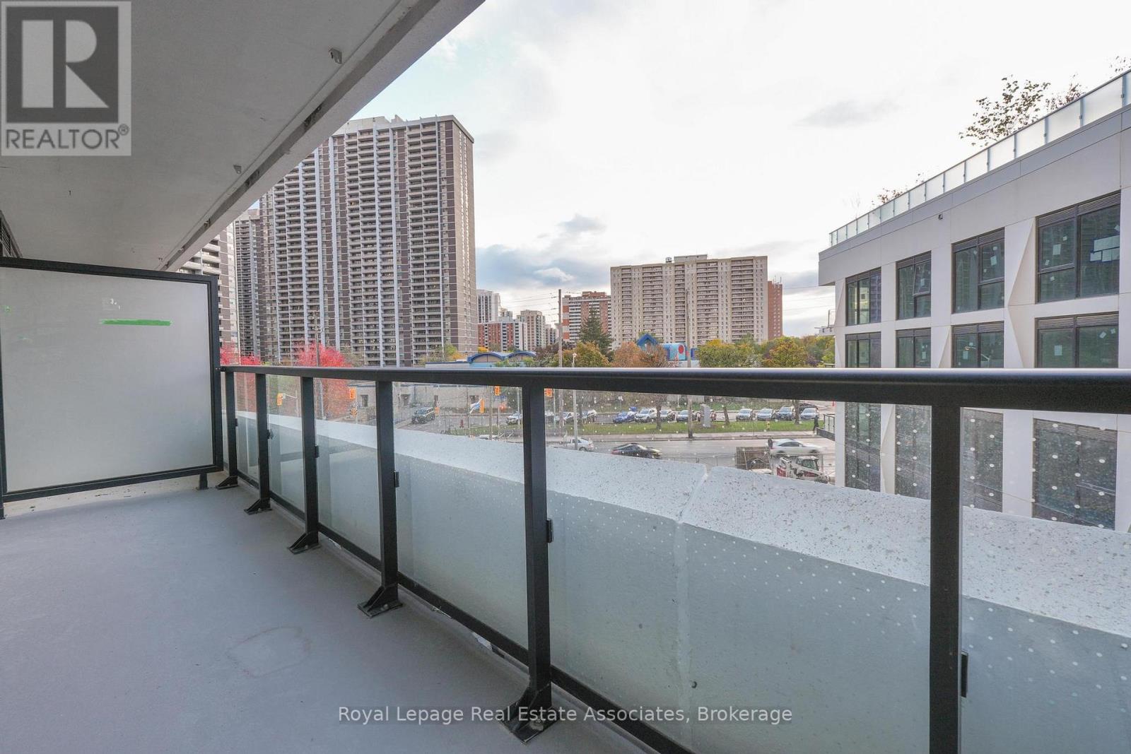 408 - 60 Cental Park Roadway, Toronto, Ontario  M9A 0E6 - Photo 16 - W12483342