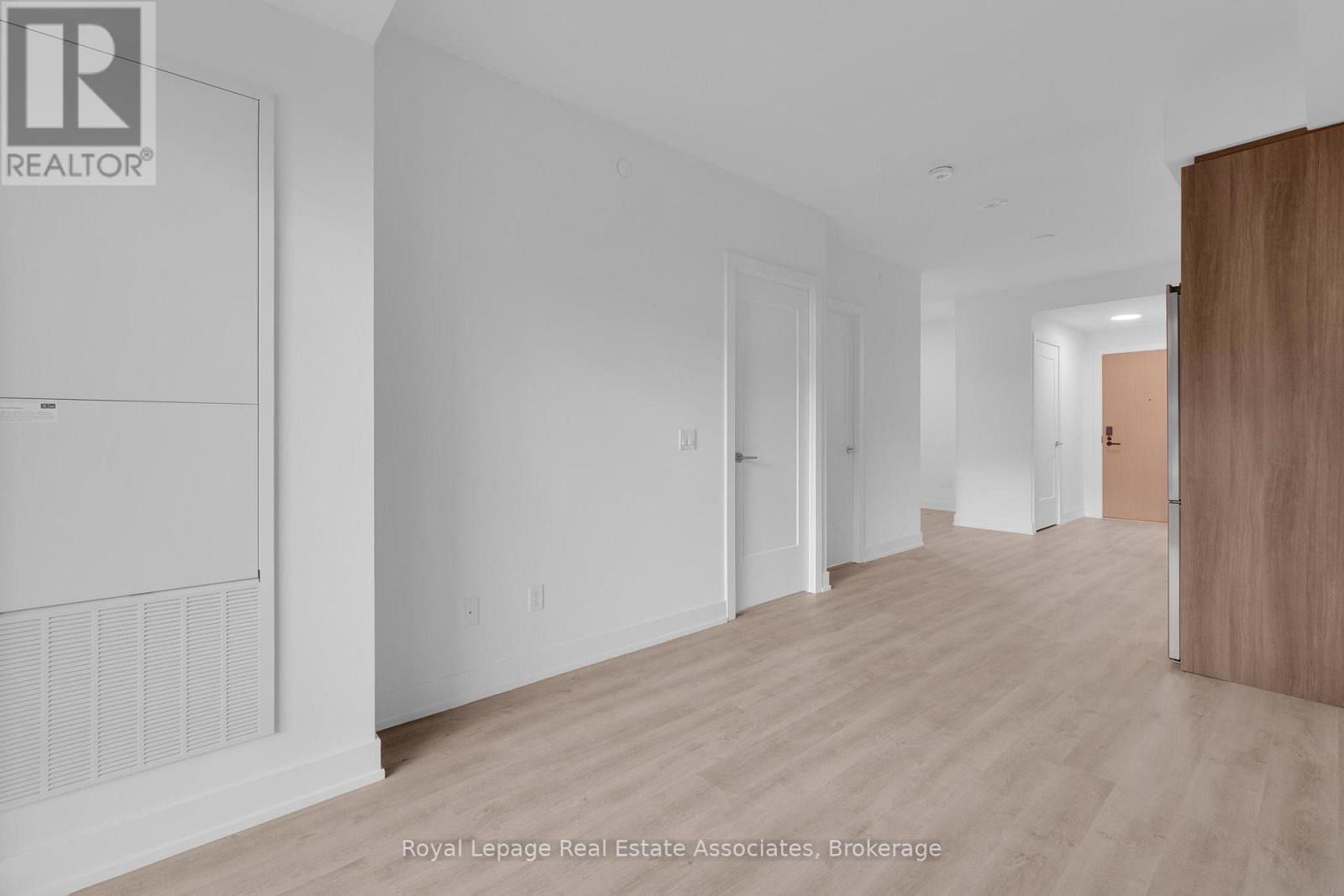 408 - 60 Cental Park Roadway, Toronto, Ontario  M9A 0E6 - Photo 18 - W12483342