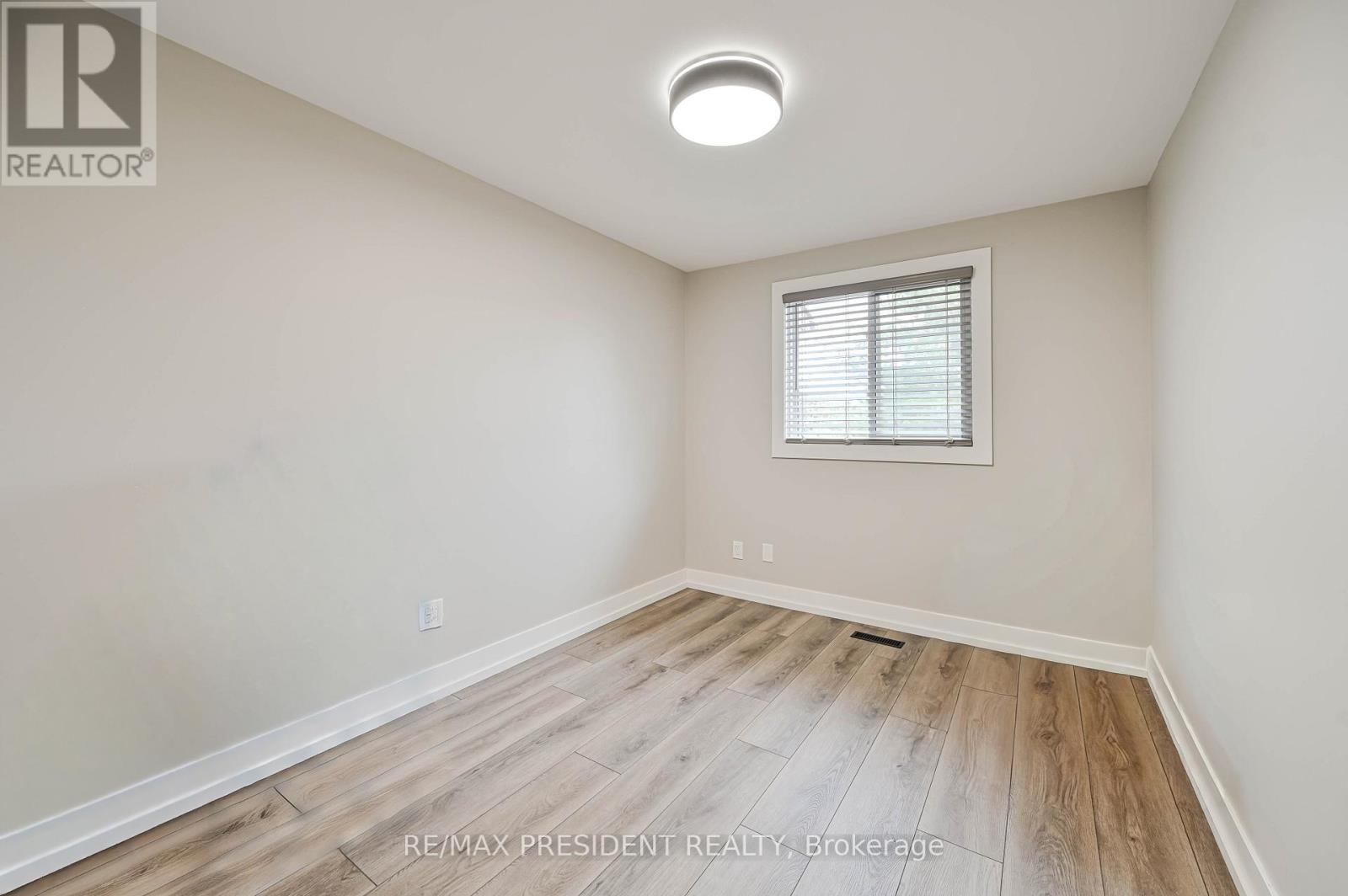 237 Baronwood Crescent, Brampton, Ontario  L6V 3H6 - Photo 33 - W12483349