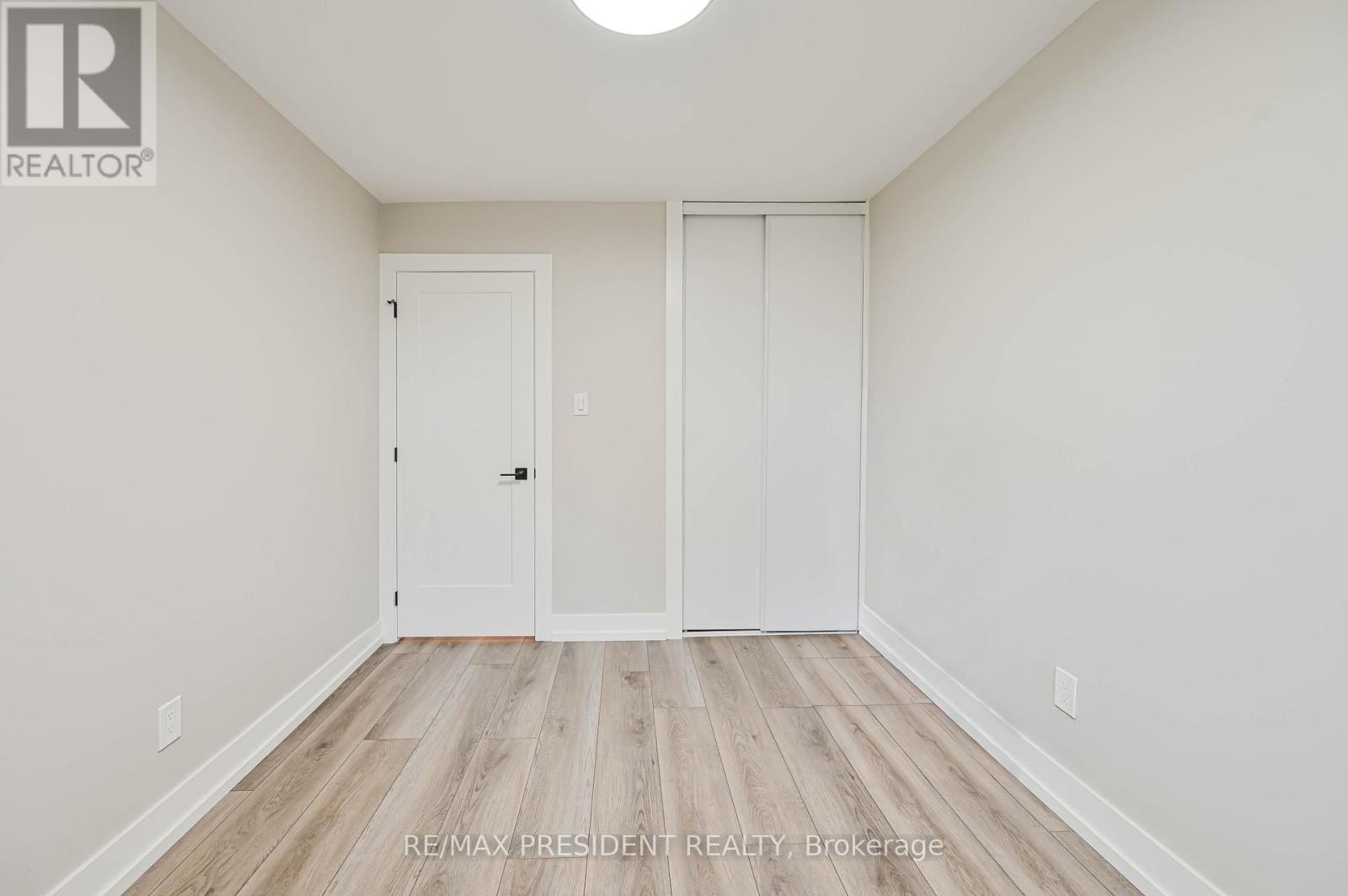 237 Baronwood Crescent, Brampton, Ontario  L6V 3H6 - Photo 35 - W12483349