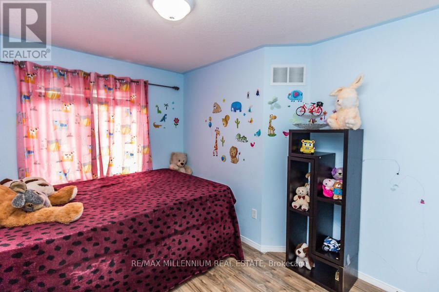 9 Revelstoke Place, Brampton, Ontario  L6R 3G3 - Photo 26 - W12483371