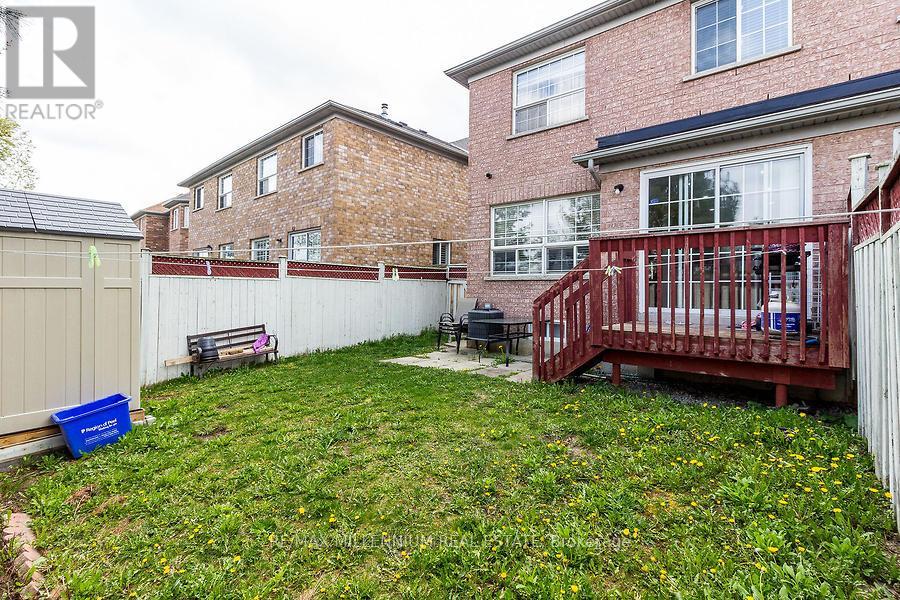 9 Revelstoke Place, Brampton, Ontario  L6R 3G3 - Photo 37 - W12483371