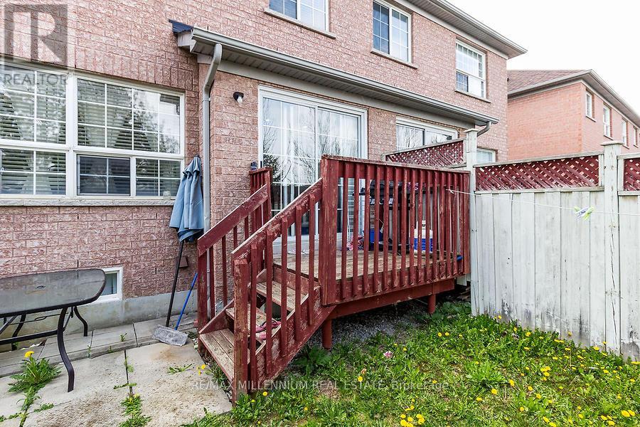 9 Revelstoke Place, Brampton, Ontario  L6R 3G3 - Photo 38 - W12483371