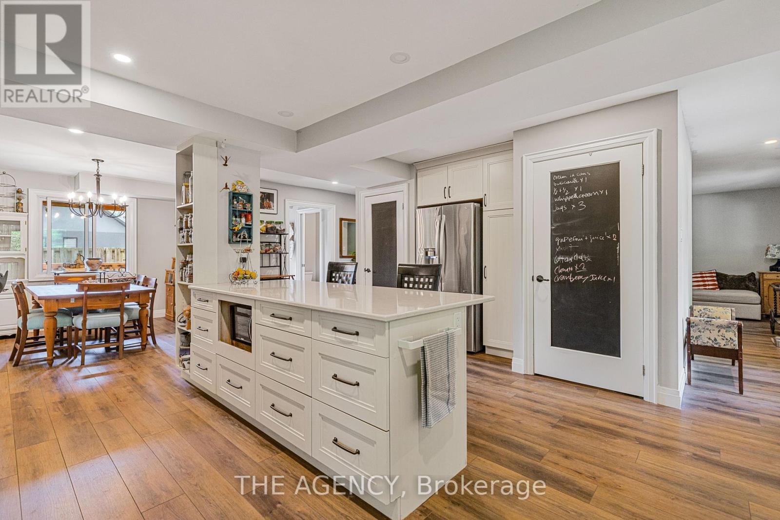 14121 Third Line, Halton Hills, Ontario  L7J 2X3 - Photo 6 - W12483396