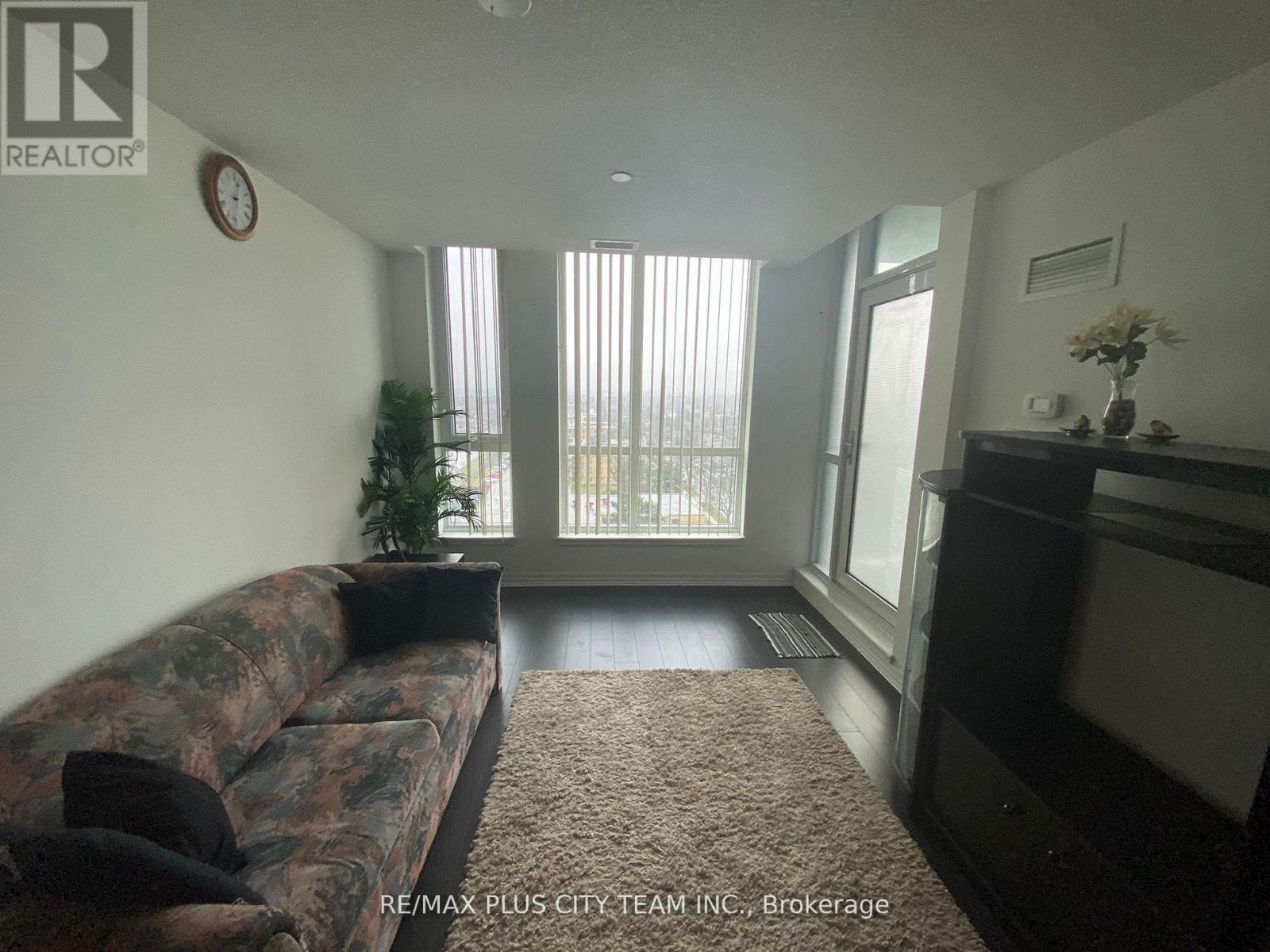 1115 - 80 Esther Lorrie Drive N, Toronto, Ontario  M9W 4V1 - Photo 4 - W12483399