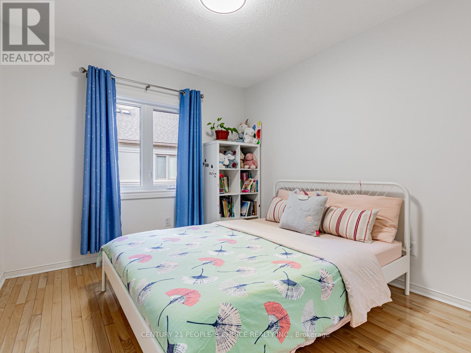 5 - 27 West Dean Park Drive, Toronto, Ontario  M9B 2R5 - Photo 24 - W12483400