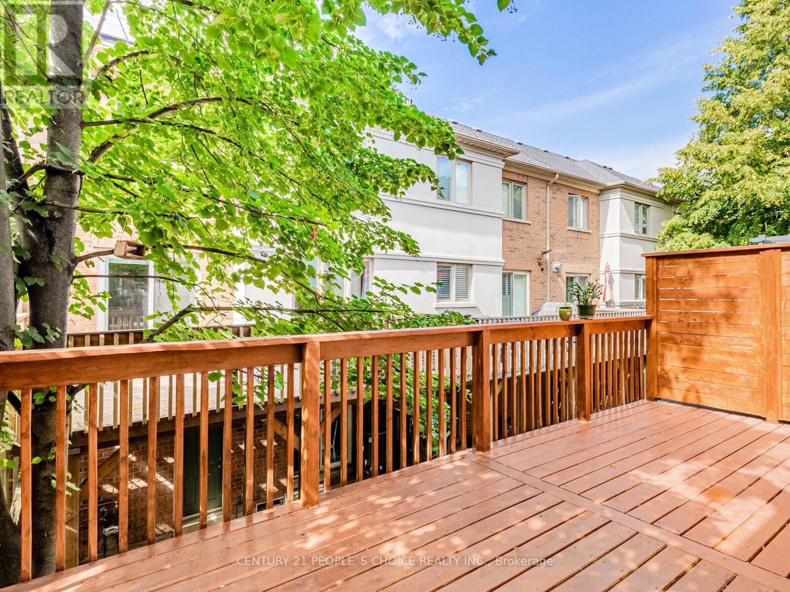 5 - 27 West Dean Park Drive, Toronto, Ontario  M9B 2R5 - Photo 27 - W12483400