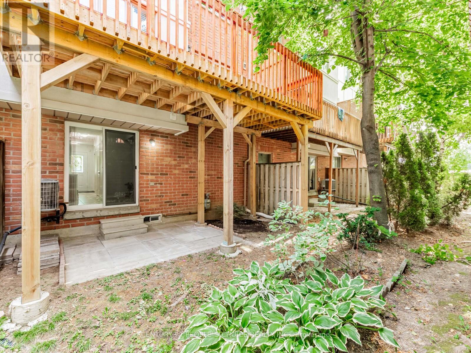 5 - 27 West Dean Park Drive, Toronto, Ontario  M9B 2R5 - Photo 29 - W12483400