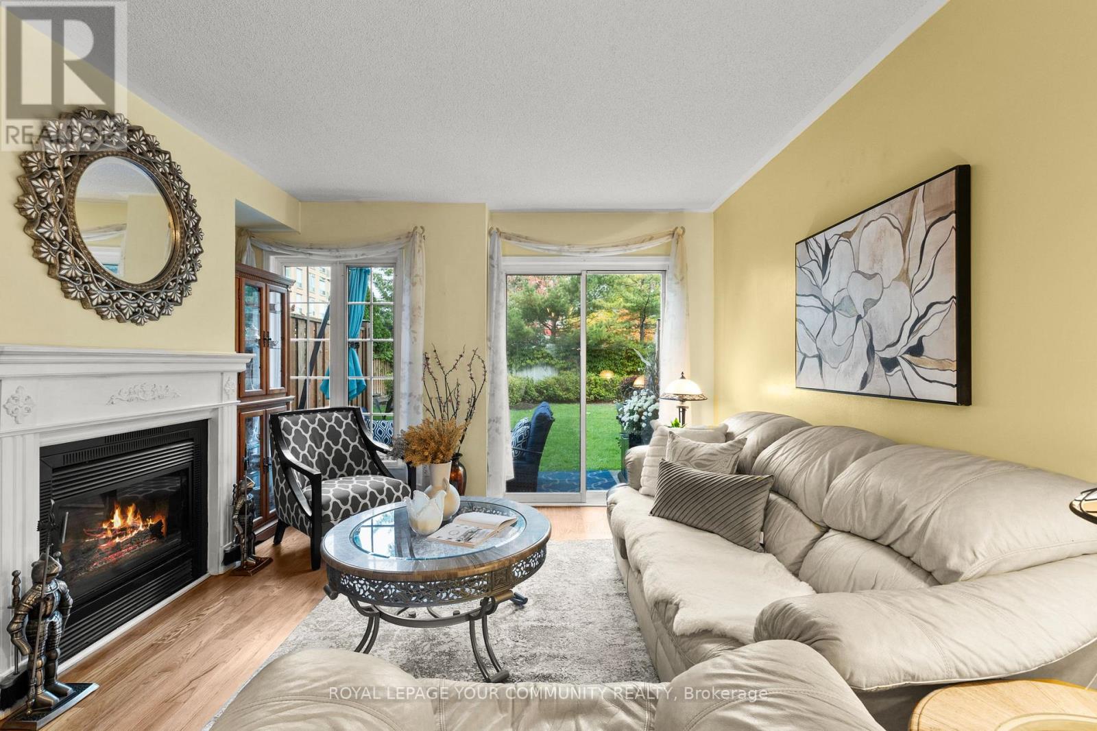 11 - 210 Manitoba Street, Toronto, Ontario  M8Y 4G7 - Photo 11 - W12483412