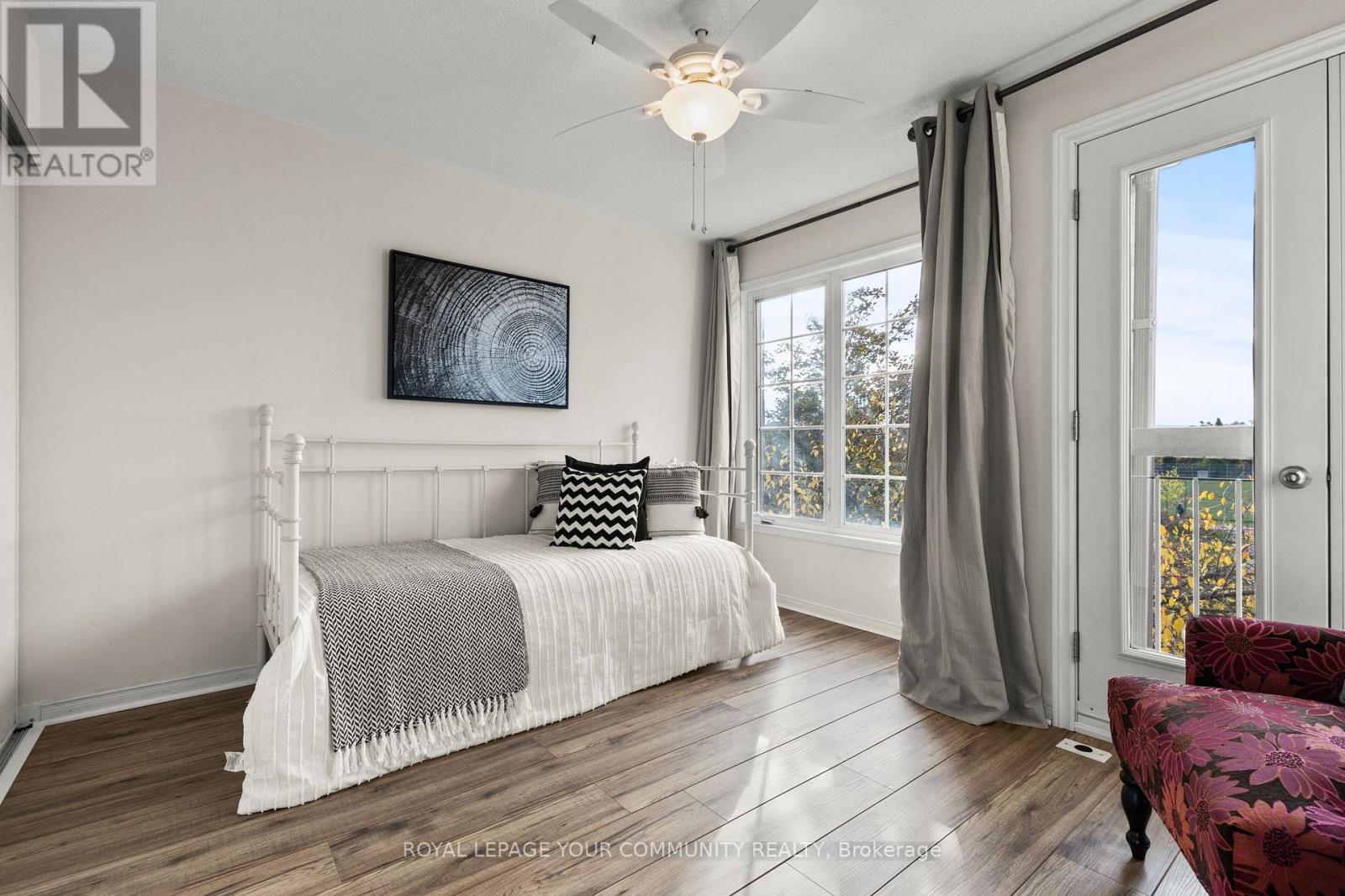 11 - 210 Manitoba Street, Toronto, Ontario  M8Y 4G7 - Photo 20 - W12483412