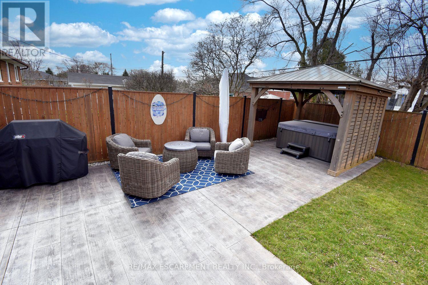 1204 Tavistock Drive, Burlington, Ontario  L7P 2N5 - Photo 31 - W12483415