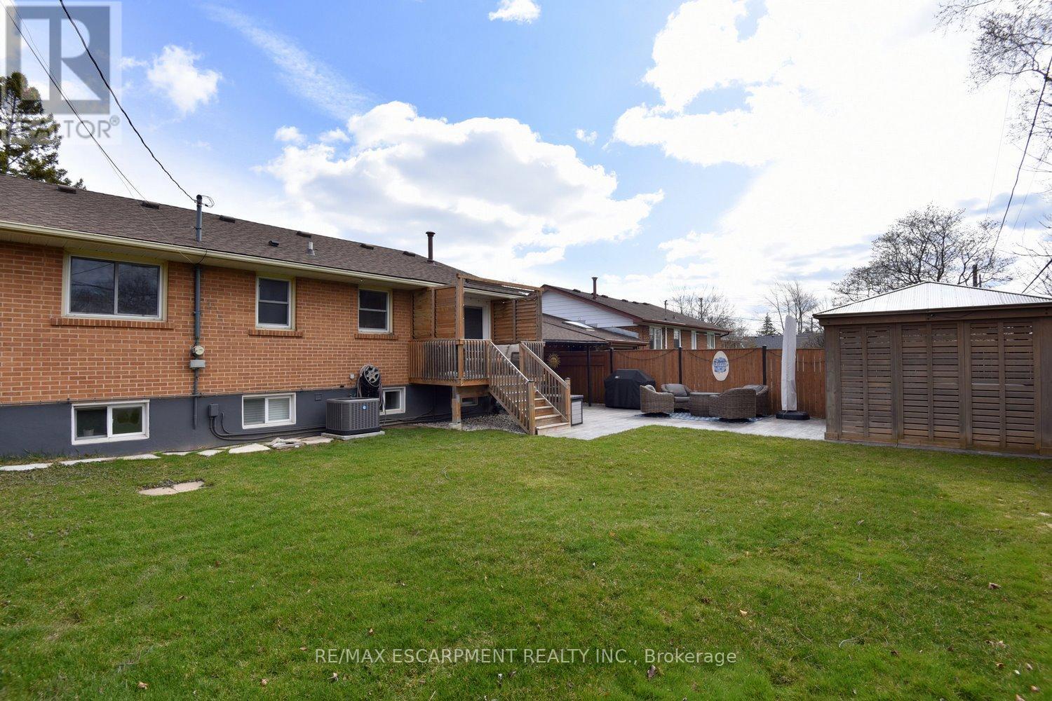 1204 Tavistock Drive, Burlington, Ontario  L7P 2N5 - Photo 38 - W12483415