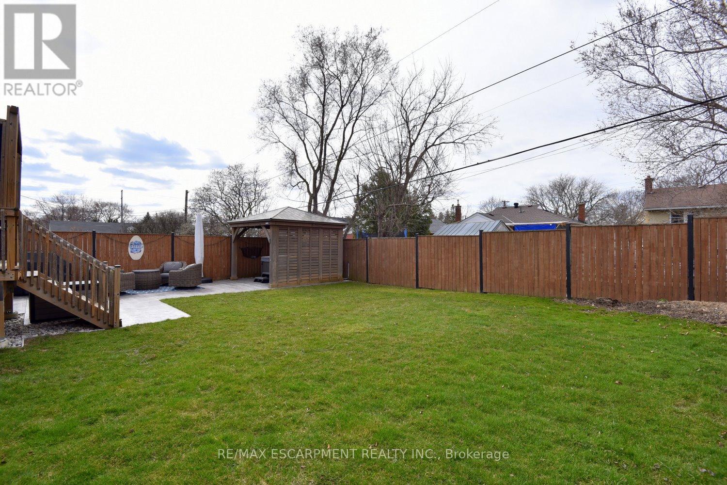 1204 Tavistock Drive, Burlington, Ontario  L7P 2N5 - Photo 39 - W12483415