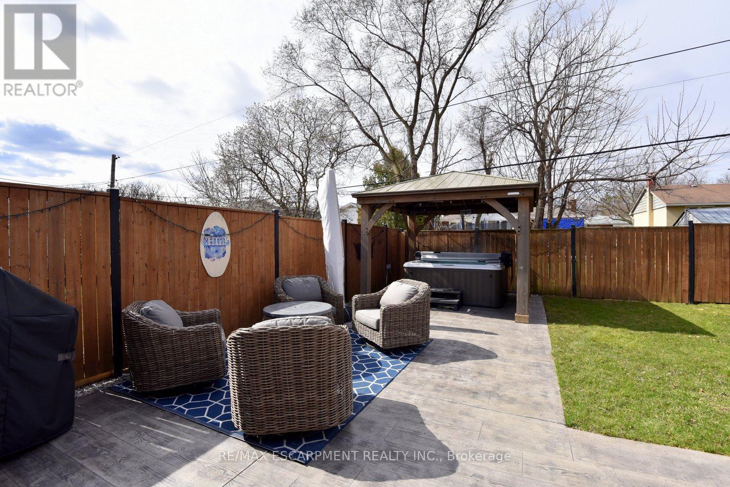 1204 Tavistock Drive, Burlington, Ontario  L7P 2N5 - Photo 40 - W12483415