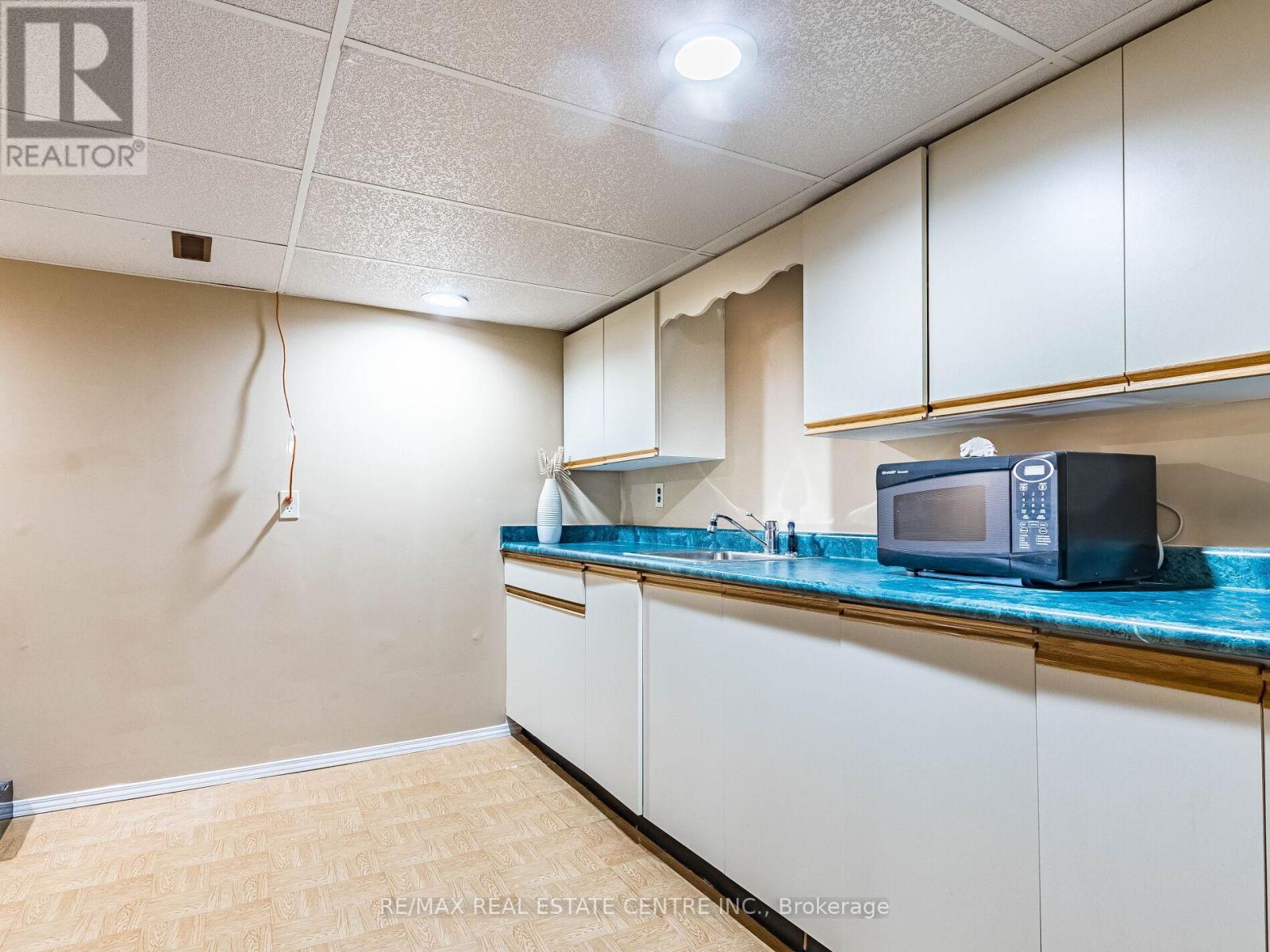 6439 Osprey Boulevard, Mississauga, Ontario  L5N 6E4 - Photo 41 - W12483417