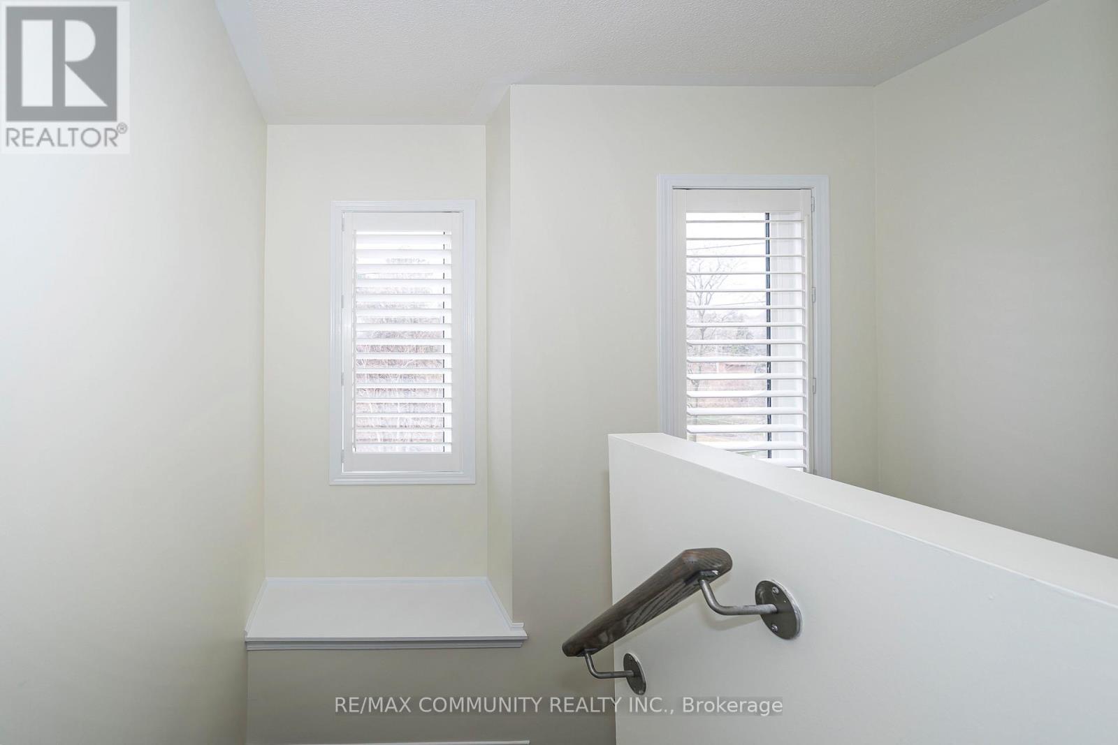 2057 Cliff Road, Mississauga, Ontario  L5A 2N6 - Photo 13 - W12483448