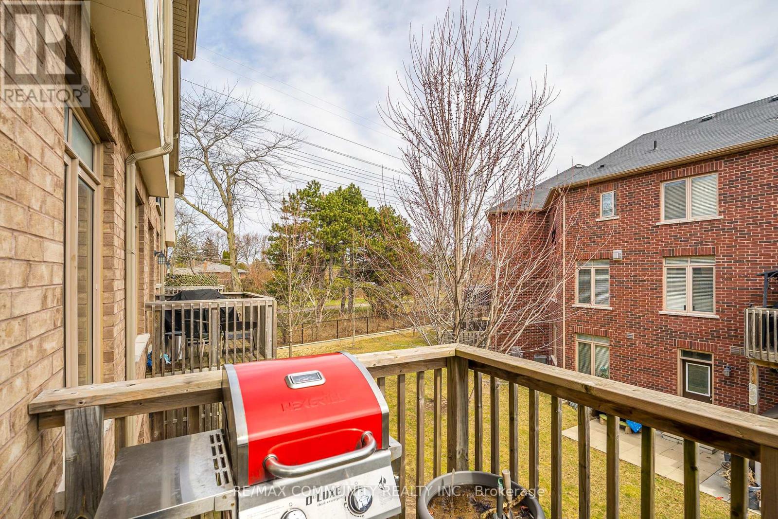 2057 Cliff Road, Mississauga, Ontario  L5A 2N6 - Photo 19 - W12483448