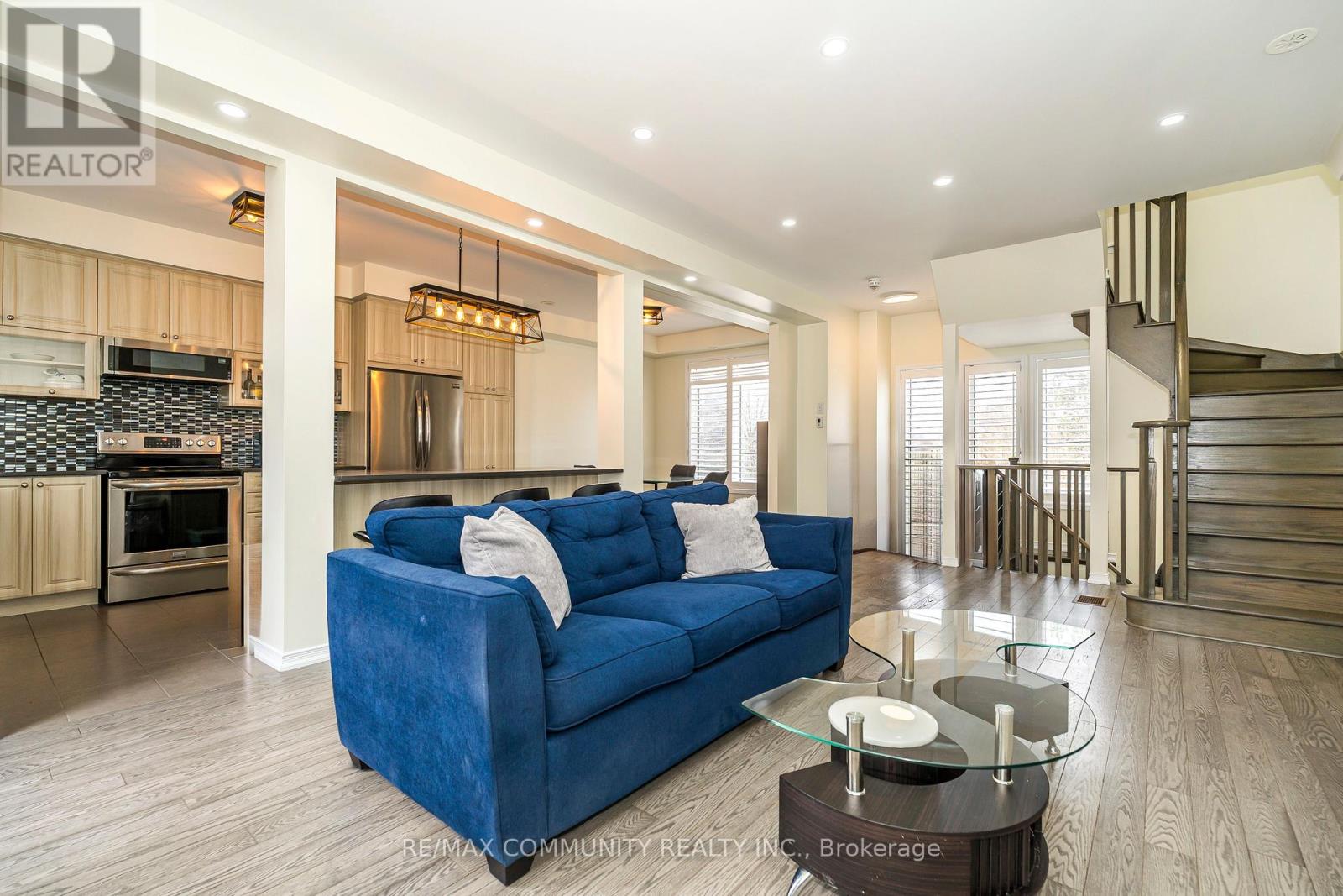 2057 Cliff Road, Mississauga, Ontario  L5A 2N6 - Photo 7 - W12483448