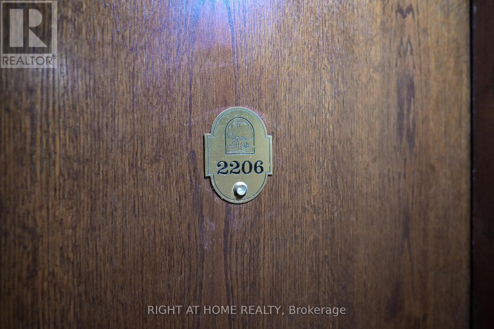 2206 - 22 Hanover Road, Brampton, Ontario  L6S 5K7 - Photo 8 - W12483458