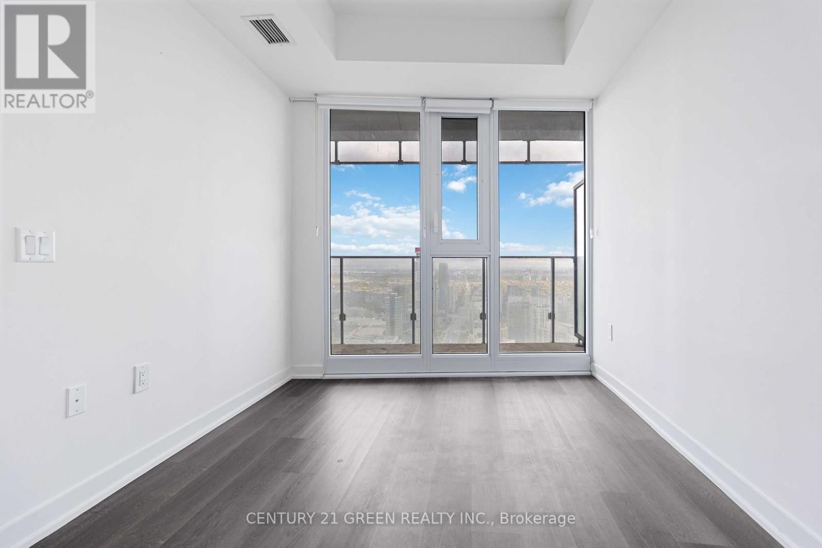 5111 - 3900 Confederation Parkway, Mississauga, Ontario  L5B 0M3 - Photo 18 - W12483471