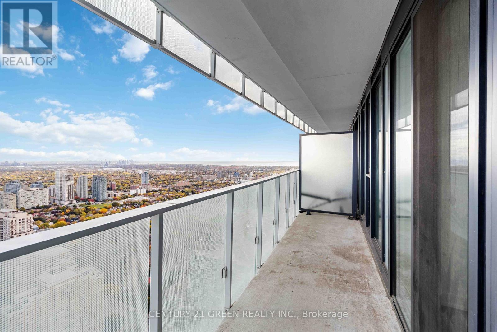 5111 - 3900 Confederation Parkway, Mississauga, Ontario  L5B 0M3 - Photo 23 - W12483471