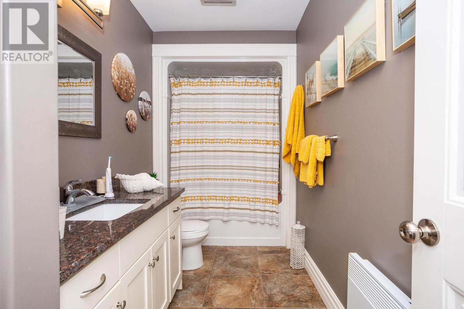 61- 203 Glen Stewart Drive, Stratford, Prince Edward Island  C1B 0M1 - Photo 12 - 202526667