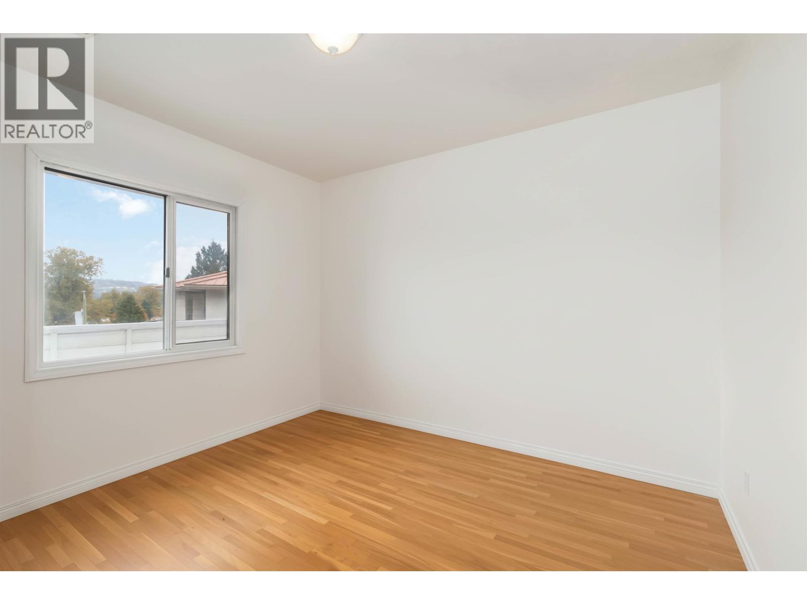4037 Nithsdale Street, Burnaby, British Columbia  V5G 1P5 - Photo 17 - R3061965