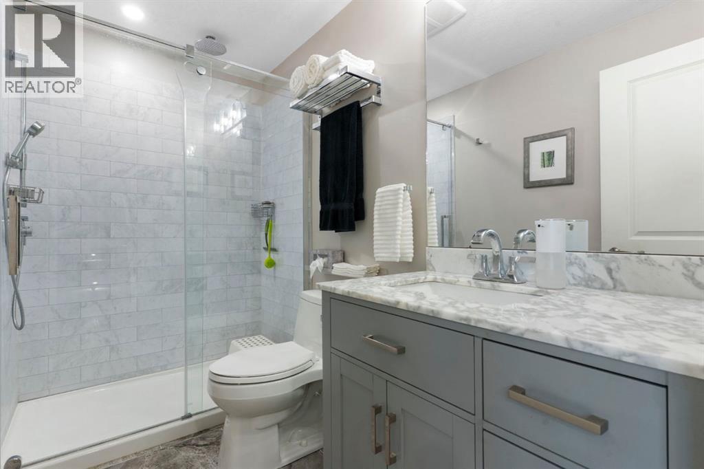 33 Sundown Grove, Cochrane, Alberta  T4C 0X7 - Photo 36 - A2250217