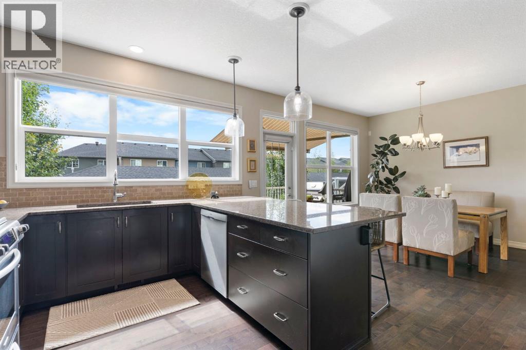 33 Sundown Grove, Cochrane, Alberta  T4C 0X7 - Photo 12 - A2250217