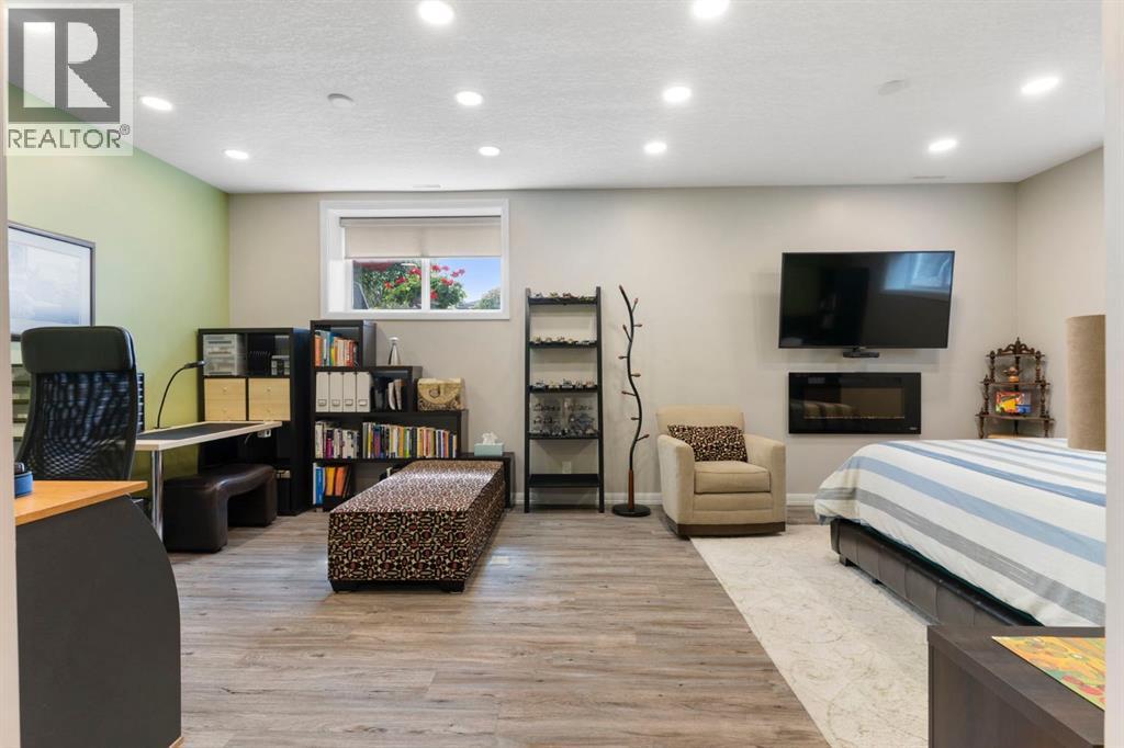 33 Sundown Grove, Cochrane, Alberta  T4C 0X7 - Photo 28 - A2250217