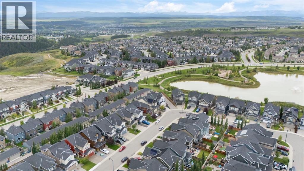 33 Sundown Grove, Cochrane, Alberta  T4C 0X7 - Photo 49 - A2250217