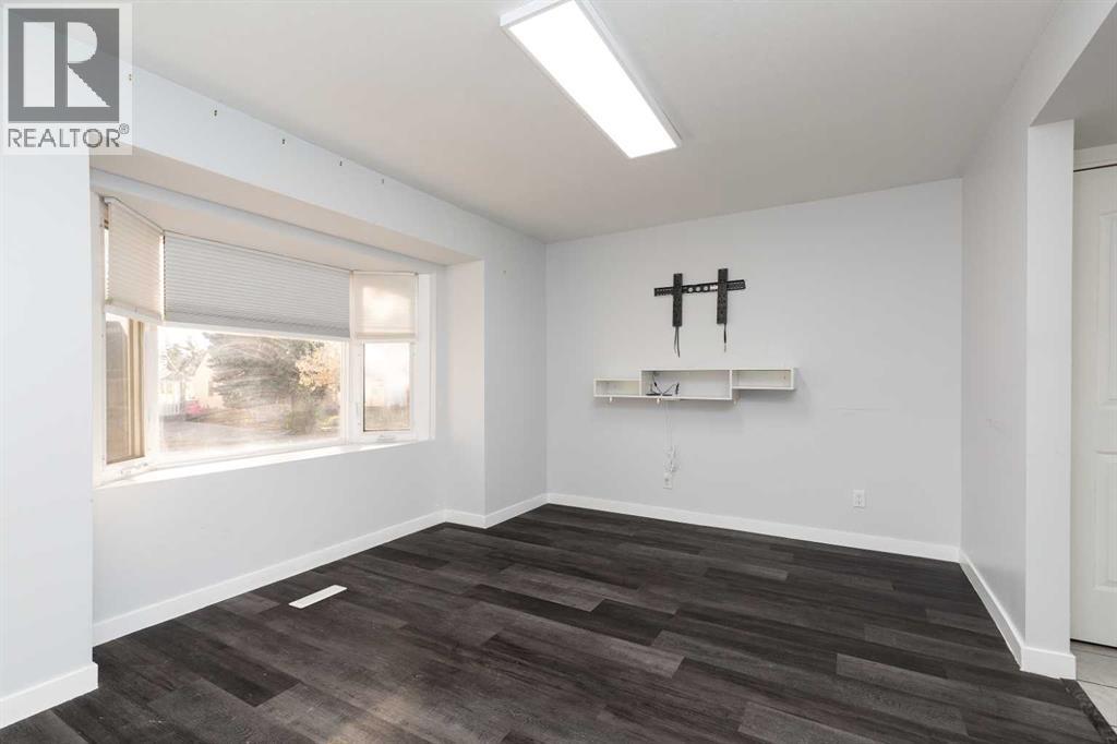 1821 5a Avenue N, Lethbridge, Alberta  T1H 0R2 - Photo 4 - A2266910