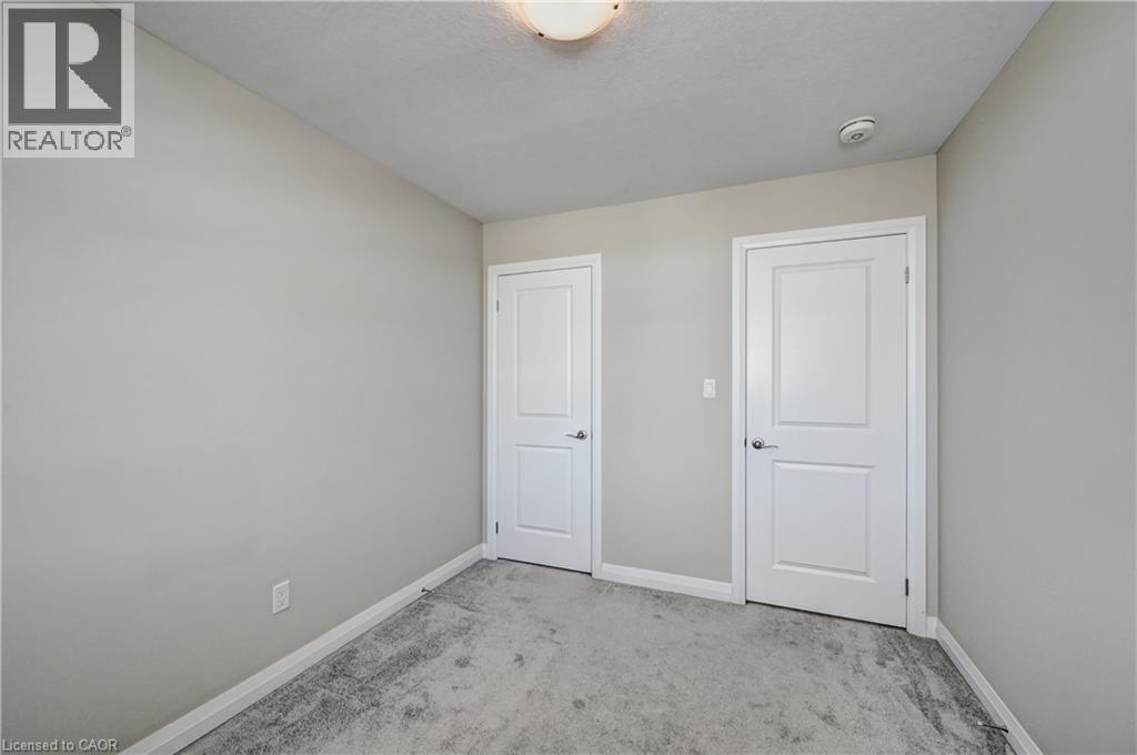 86 Monarch Woods Drive, Kitchener, Ontario  N2P 0K1 - Photo 33 - 40780072