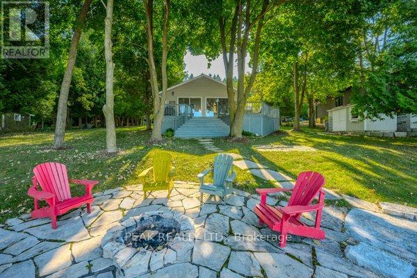 214 2 Road S, Mapleton, Ontario  N0G 1P0 - Photo 2 - X12483331