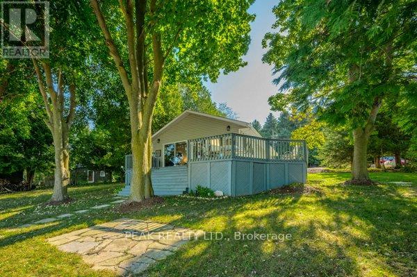 214 2 Road S, Mapleton, Ontario  N0G 1P0 - Photo 21 - X12483331