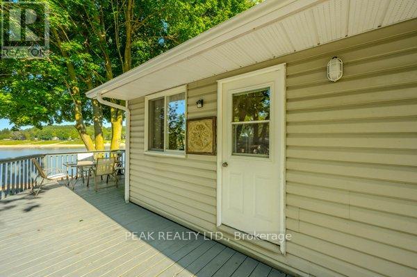 214 2 Road S, Mapleton, Ontario  N0G 1P0 - Photo 22 - X12483331