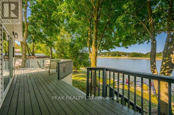 214 2 Road S, Mapleton, Ontario  N0G 1P0 - Photo 27 - X12483331
