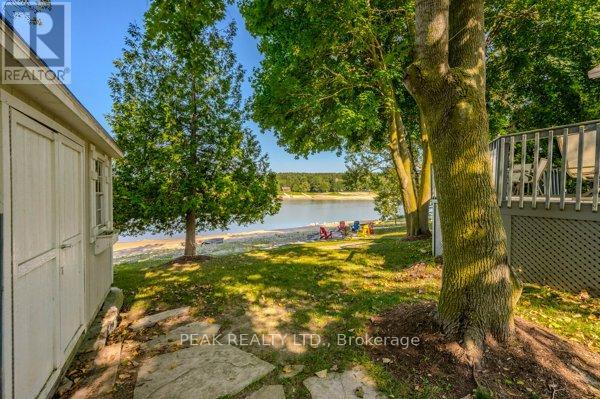 214 2 Road S, Mapleton, Ontario  N0G 1P0 - Photo 32 - X12483331