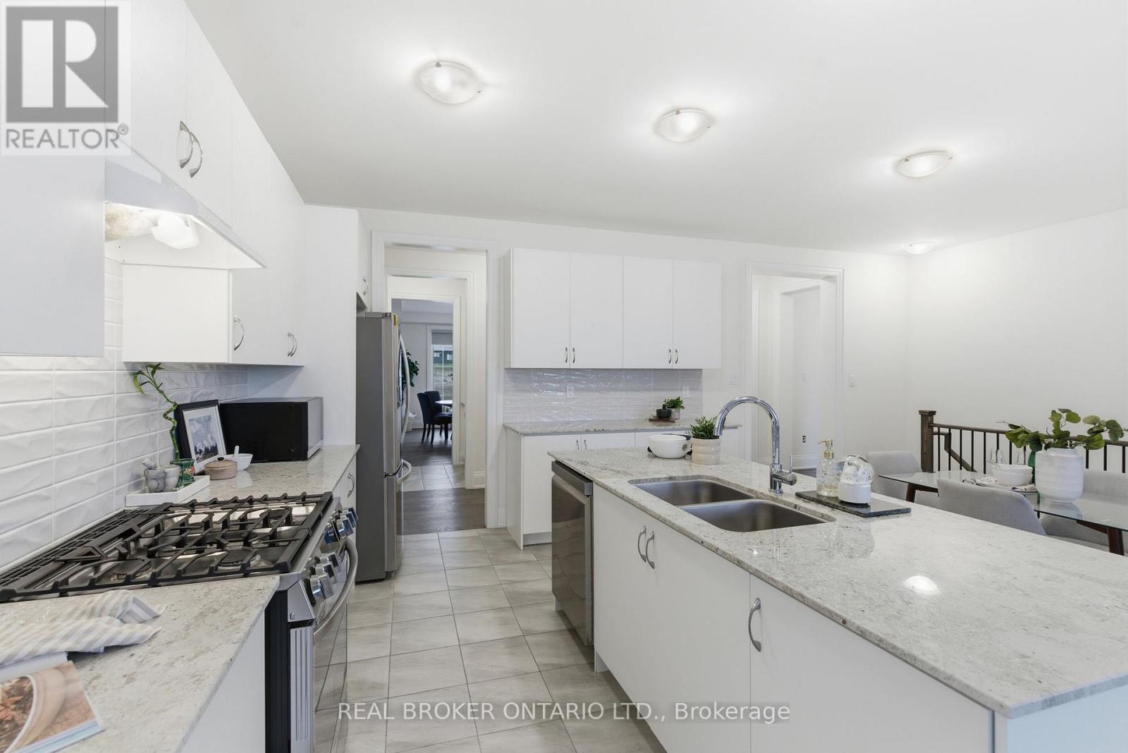 26 Autumn Frost Road, Otonabee-South Monaghan, Ontario  K9J 0K7 - Photo 9 - X12483337