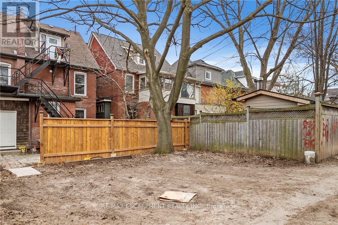 62 Barnesdale Avenue S, Hamilton, Ontario  L8M 2V4 - Photo 14 - X12483353