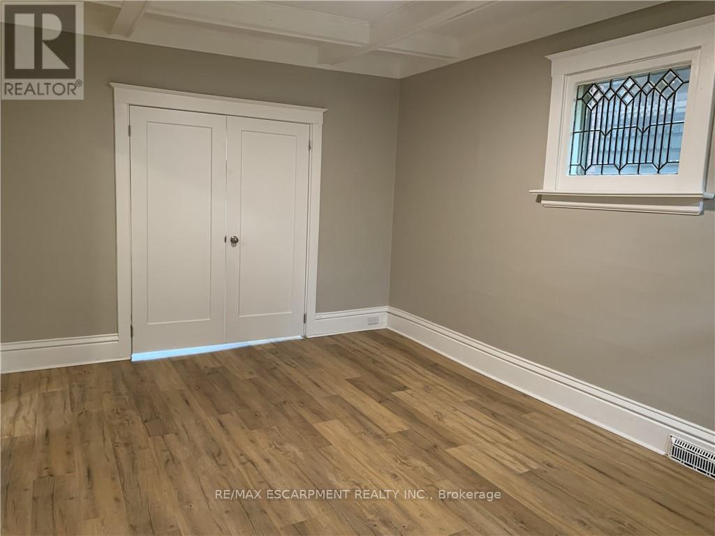 62 Barnesdale Avenue S, Hamilton, Ontario  L8M 2V4 - Photo 5 - X12483353