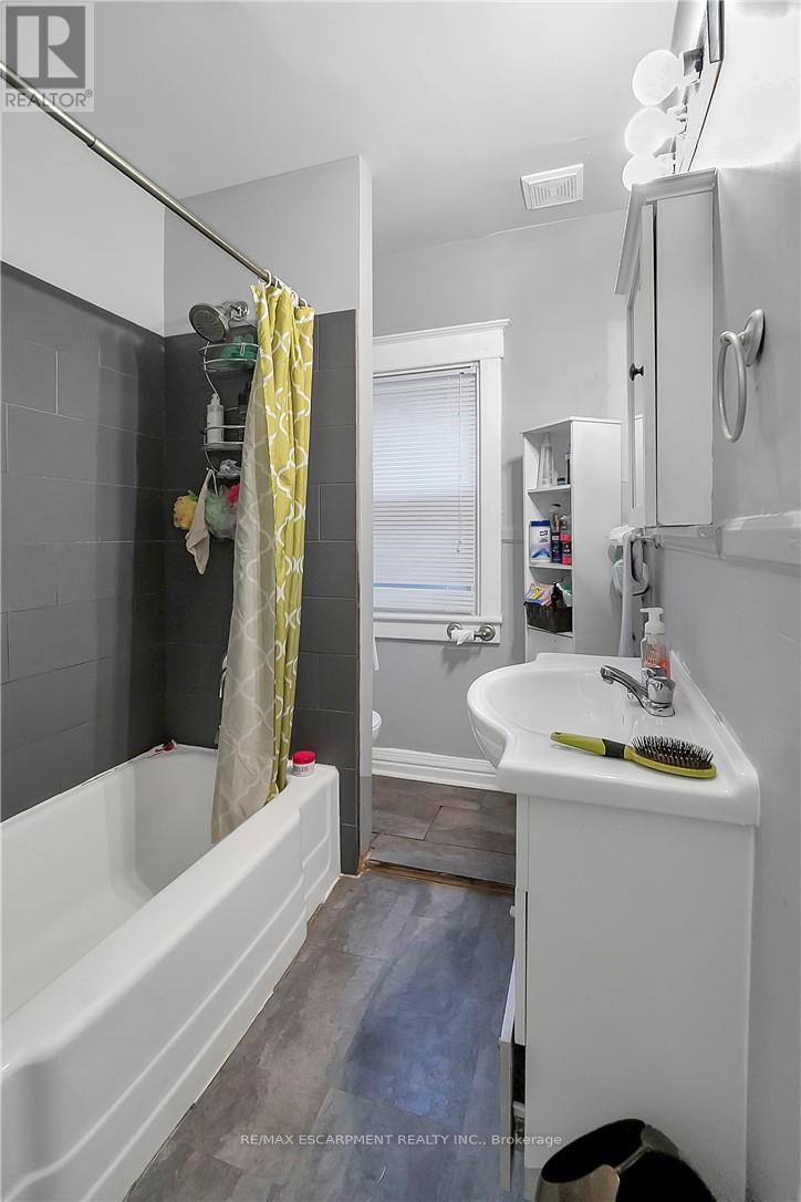 133 Park Row N, Hamilton, Ontario  L8E 4E7 - Photo 15 - X12483368