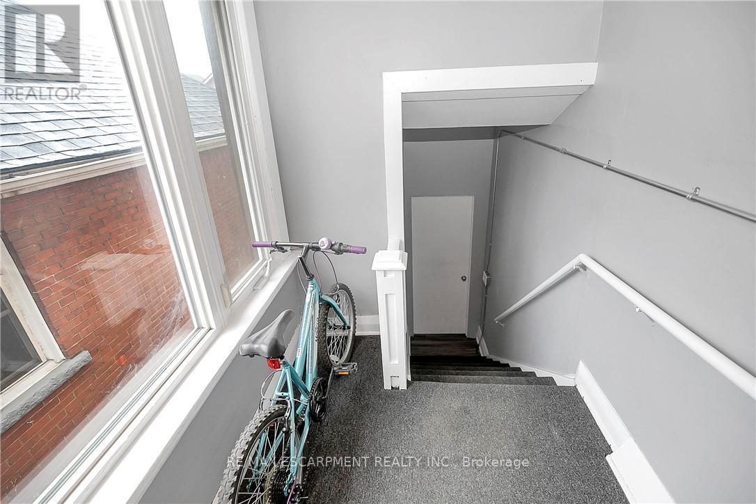 133 Park Row N, Hamilton, Ontario  L8E 4E7 - Photo 17 - X12483368